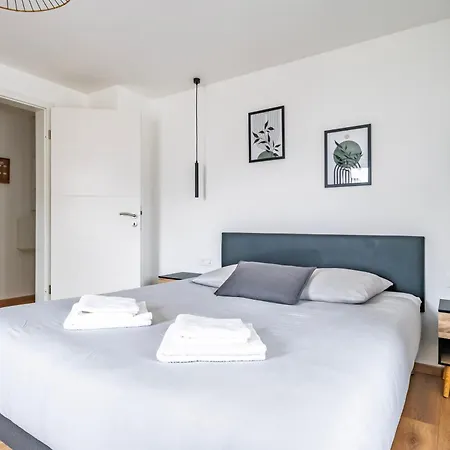 Ostwald - Tram A 4Min Et 20Min Du Centre De Strasbourg - Confort Familial - Climatisation Apartman