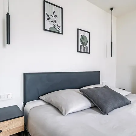 Ostwald - Tram A 4Min Et 20Min Du Centre De Strasbourg - Confort Familial - Climatisation Apartman *